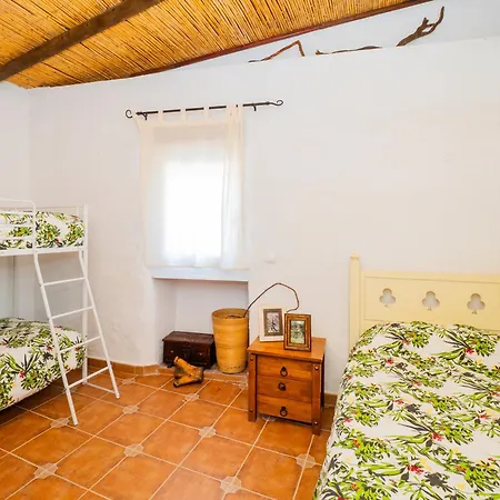 Holiday home Cubo's Secret Nature House