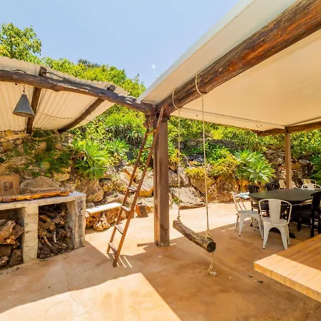 Cubo's Secret Nature House *